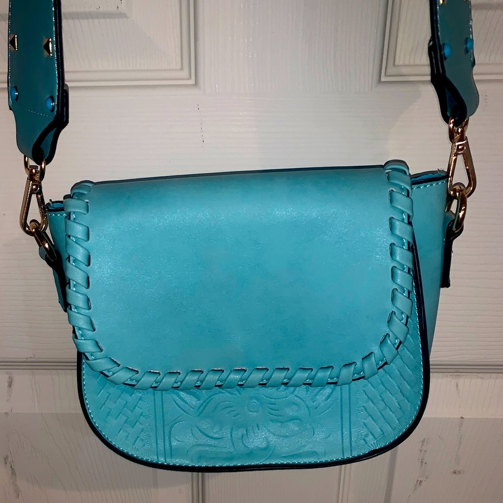 BRAND NEW NEVER USED KISS ME COUTURE CROSS BODY